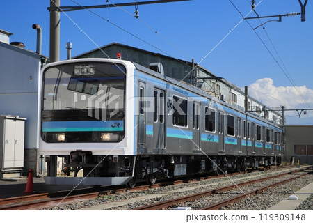 退役後仍活躍在長野綜合車輛中心的前209系列火車訓練車_2024年10月12日拍攝的照片 119309148