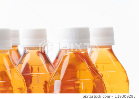 各類茶塑膠瓶特寫 各類茶塑膠瓶特寫 119309295