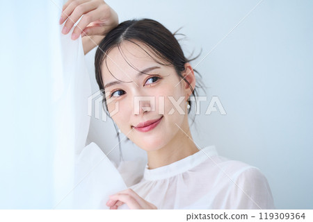 白色 圖片 女人 119309364