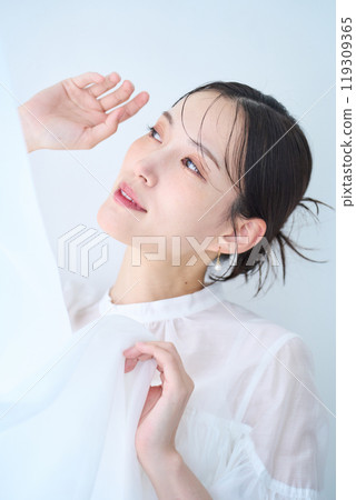 白色 圖片 女人 119309365