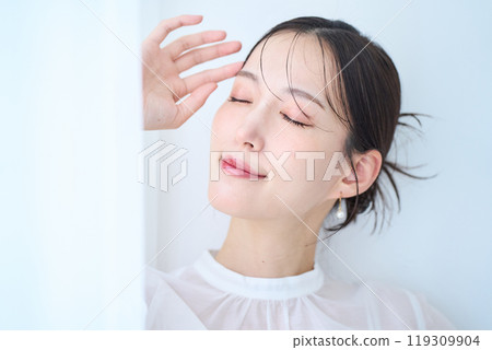 白色 圖片 女人 119309904