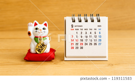 2025年9月日曆及招財貓日本好運日日曆形像素材 2025年9月日曆及招財貓日本好運日日曆形像素材 119311583