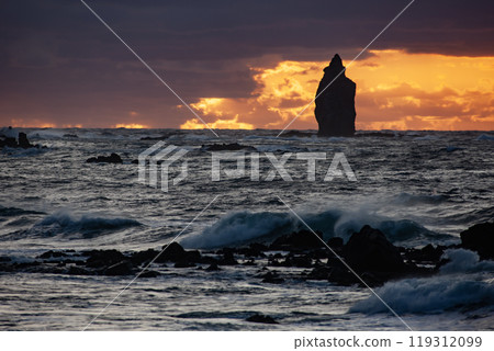 積丹半島神威岬的象徵－神威岩 119312099