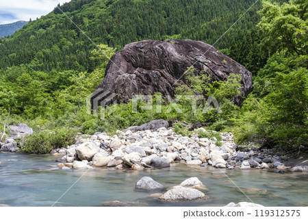 白山手取川地質公園百萬岩 白山手取川地質公園百萬岩 119312575