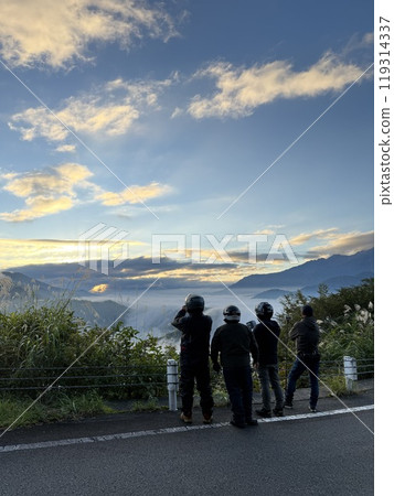 一生至少要去一次的瀧雲絕景 119314337