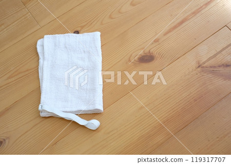 Solid wood floor and rubber duster Solid wood floor and rubber duster 119317707