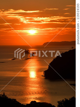 Evening scenery of Kujuku Island 119319193
