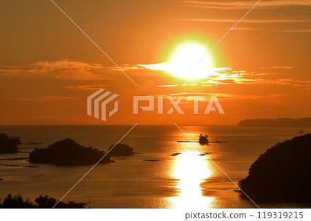 Evening scenery of Kujuku Island 119319215