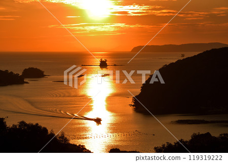 Evening scenery of Kujuku Island 119319222