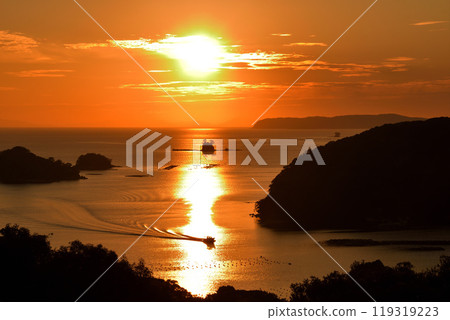 Evening scenery of Kujuku Island Evening scenery of Kujuku Island 119319223
