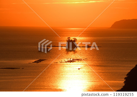 Evening scenery of Kujuku Island Evening scenery of Kujuku Island 119319255