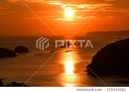 Kujuku島的晚上風景 Kujuku島的晚上風景 119319262