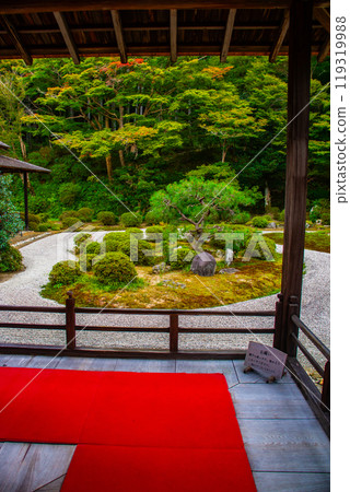 [Kyoto Scenery] Manshuin Temple - Crane and Turtle Dry Landscape Garden 119319988