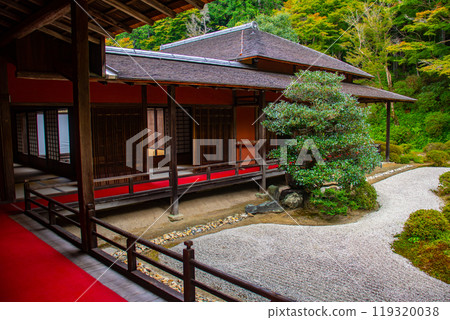[Kyoto Scenery] Manshuin Temple - Crane and Turtle Dry Landscape Garden 119320038
