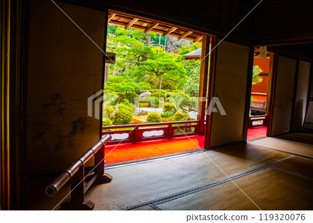 [Kyoto Scenery] Manshuin Temple - Crane and Turtle Dry Landscape Garden 119320076