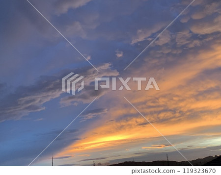 天空染成了日落 119323670