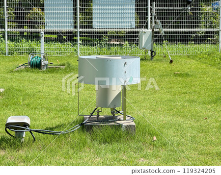 Rain gauge at the Osaka Regional Meteorological Observatory (Chuo-ku, Osaka) 119324205