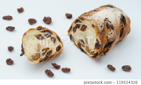 Noiresin | Walnut and raisin bread Noiresin | Walnut and raisin bread 119324326
