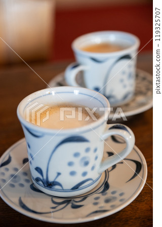 To drink coffee To drink coffee 119325707