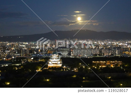 9月18日,日本大阪關西大阪城滿月豐收月雙魚座滿月倒映的大阪城 9月18日,日本大阪關西大阪城滿月豐收月雙魚座滿月倒映的大阪城 119328017