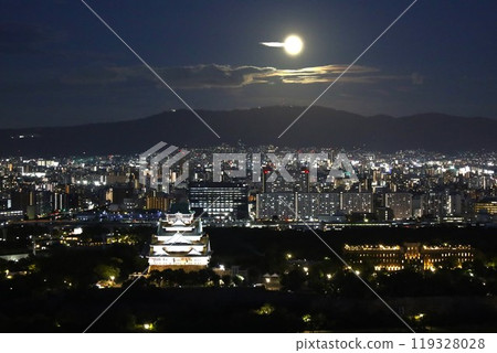 September 18th, Japan, Osaka, Kansai, Osaka Castle, Full Moon, Harvest Moon, Osaka Castle illuminated by the Pisces full moon 119328028