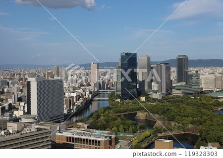 Fine Tower 大手前、大阪、天滿橋、大阪城、天滿橋、京橋,從塔樓公寓休息室看到的。 Fine Tower 大手前、大阪、天滿橋、大阪城、天滿橋、京橋,從塔樓公寓休息室看到的。 119328303