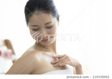 美女形象 119330002