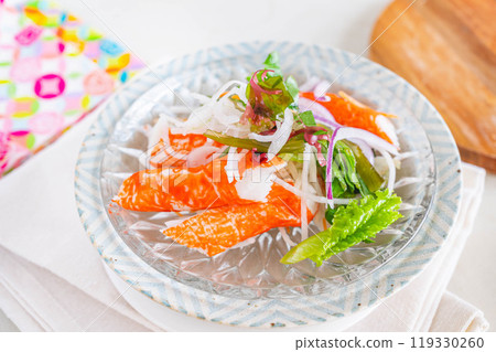 蟹棒海藻蘿蔔沙拉 蟹棒海藻蘿蔔沙拉 119330260