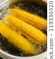 我要去煮玉米。 119330320