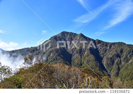 秋天的越山 119330872