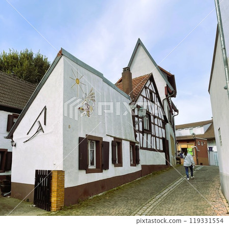 Backstreet House Backstreet House 119331554