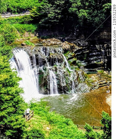 Ryumon Falls as seen from the promenade 119332269