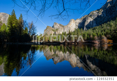 Sunny view of the Bridal Veil landscape in Yosemite National Park Sunny view of the Bridal Veil landscape in Yosemite National Park 119332351