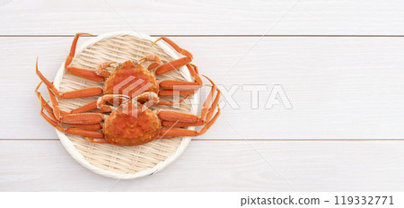 Crabs on the table. Kobako crab (female snow crab) 119332771