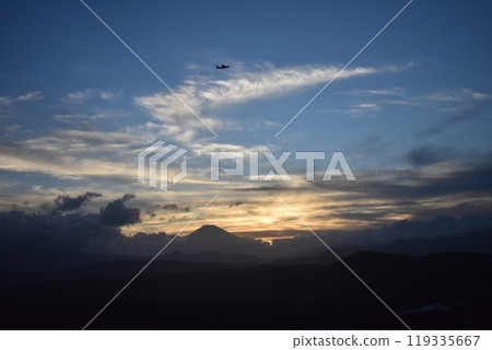 Fuji, the sunset and an airplane 119335667