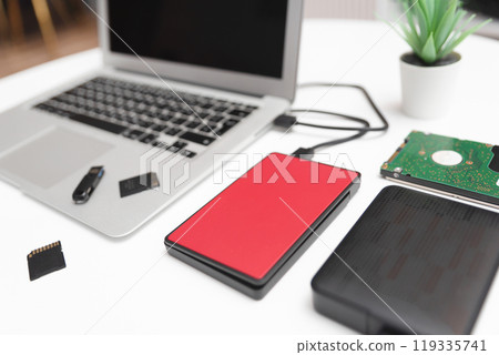 Multiple storage devices, pendrive, memory cards 119335741