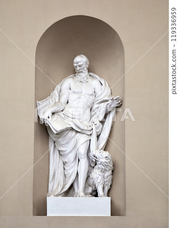Statue of st Mark on St. Stanislaus and St Ladislaus cathedral in Vilnius 119336959