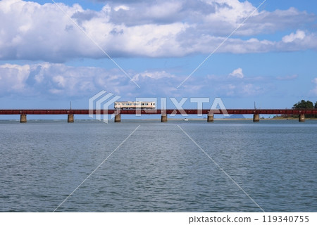 Kyoto Tango Railway Yura River Bridge (Japan Society of Civil Engineers selected as a civil engineering heritage site) [Miyazu City] 119340755