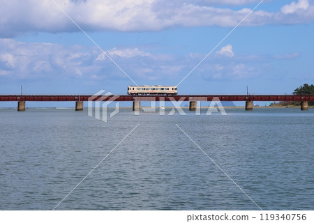Kyoto Tango Railway Yura River Bridge (Japan Society of Civil Engineers selected as a civil engineering heritage site) [Miyazu City] 119340756