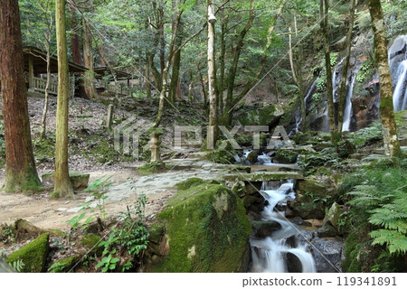 Kanehiki Falls (the final waterfalls, Otaki and Onnataki) / Miyazu City, Kyoto Prefecture 119341891