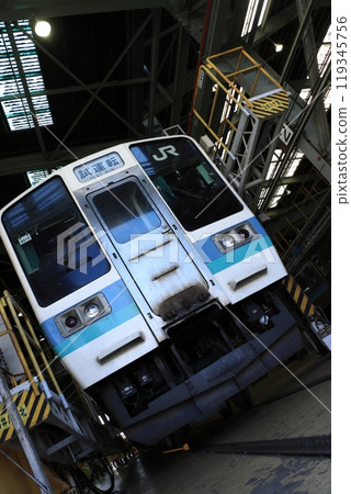 211 series train entering the Nagano General Rolling Stock Center (Nagano General Rolling Stock Center open to the public)_Photo taken on October 12, 2024 211 series train entering the Nagano General Rolling Stock Center (Nagano General Rolling Stock Center open to the public)_Photo taken on October 12, 2024 119345756