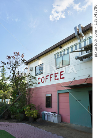 coffee shop, cafe, cafeteria 119345786