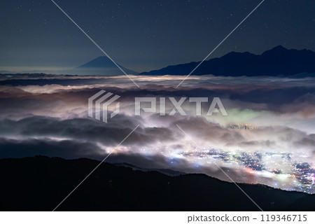 【長野縣】秋天的富士山和大片雲海、高博奇高原 119346715