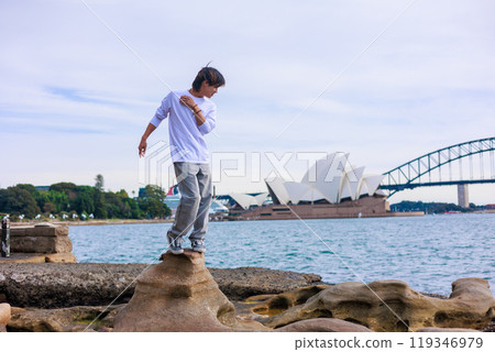 Japanese dancer dancing in front of the Sydney Opera House Japanese dancer dancing in front of the Sydney Opera House 119346979