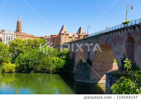 Montauban with bridge and river Tarn in Tarn-et-Garonne 119349147