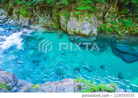 [Nagano Prefecture] Atera Valley: Kumagafuchi, the Atera Blue 119350555