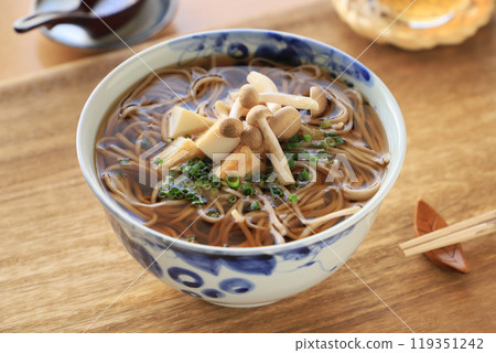 Sake wheat noodles 119351242