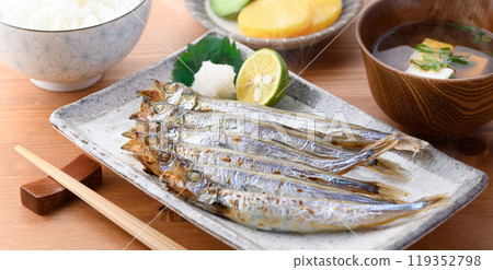 新鮮出爐的魚子魚子（魚子魚子） 119352798