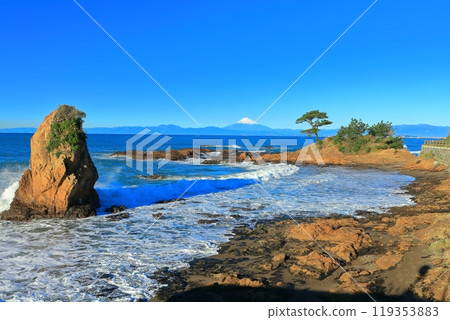 [神奈川縣]晴天時秋屋立石和富士山 119353883