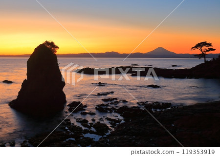 [神奈川縣]秋穀立石和富士山的夜景 119353919